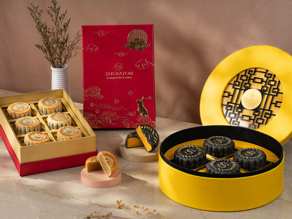 Sheraton Surabaya presents mooncake collection in Indonesia