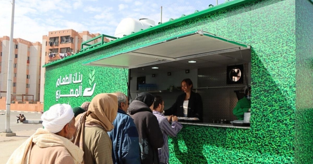 Egyptian Food Bank launches mobile kitchen to distribute meals in Egypt's streets