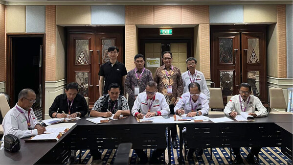 IAT inks MoU with Aspekpir Indonesia to enhance quality analysis for palm oil