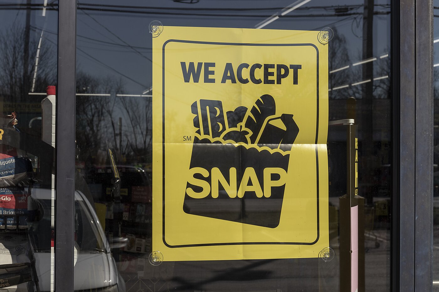 The SNAP loophole that lets millionaires receive food stamps