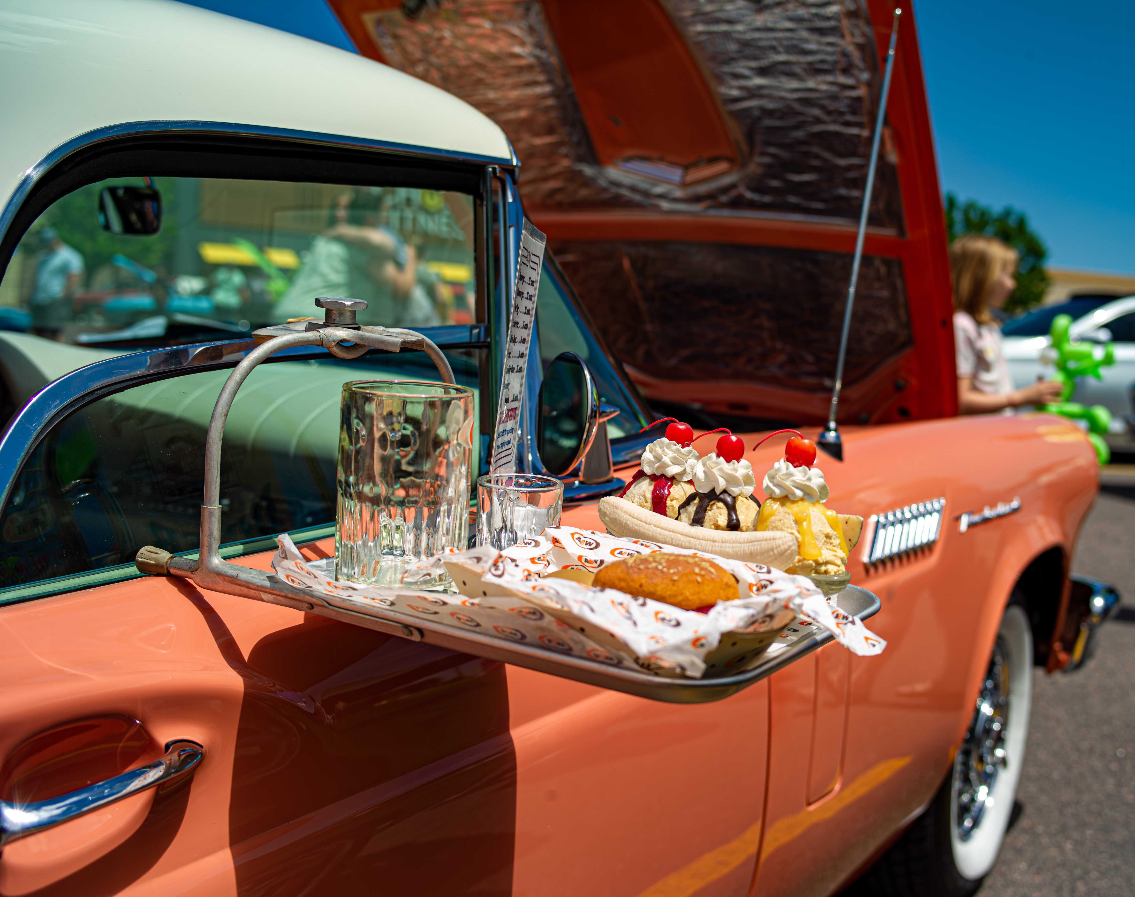 Stop eating in your car, warns auto expert – Here are the hidden health risks 