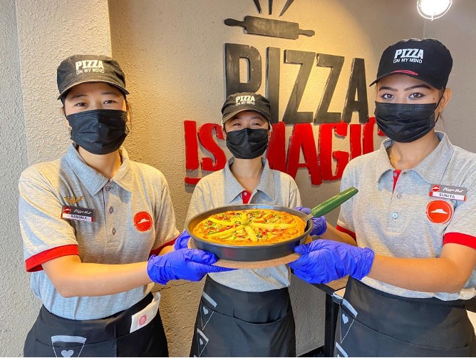 Pizza Hut Opens Its First All-Women Operated Store in India
